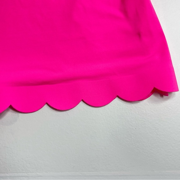 LILLY PULITZER Luxletic Racerback Pink Top Scalloped Hem Built-In Bra Size Med. - Picture 3 of 8